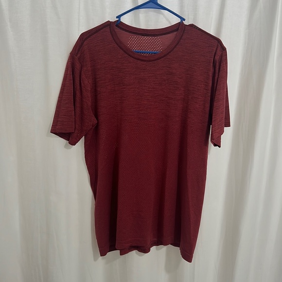 Lululemon Large Vent T Shirt EUC - Picture 1 of 4